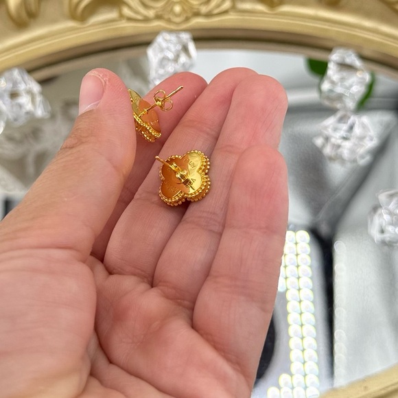 Lucky Alhambra Black Clover Stud Earrings –Sterling Silver Gold Plated with Logo - Picture 9 of 10